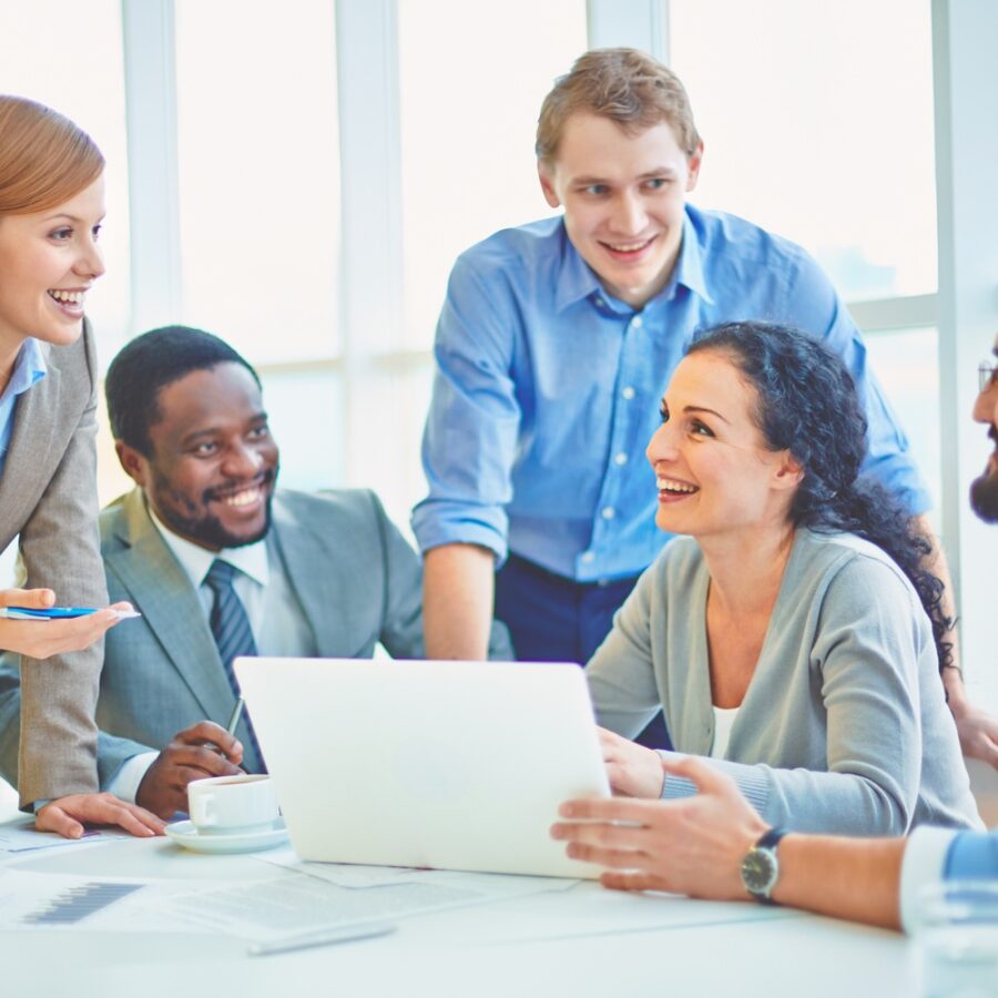 team-meeting-square-1000 team-meeting-square-1000